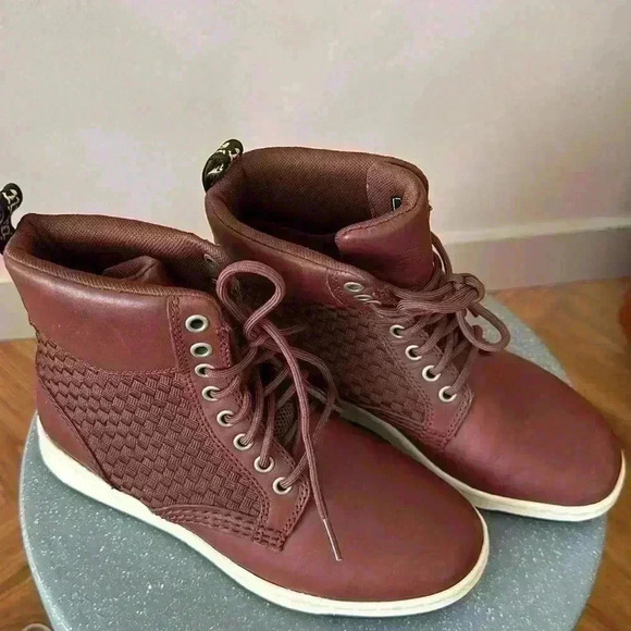 Dr. Martin Maroon Lace Up Boot - Picture 3 of 5